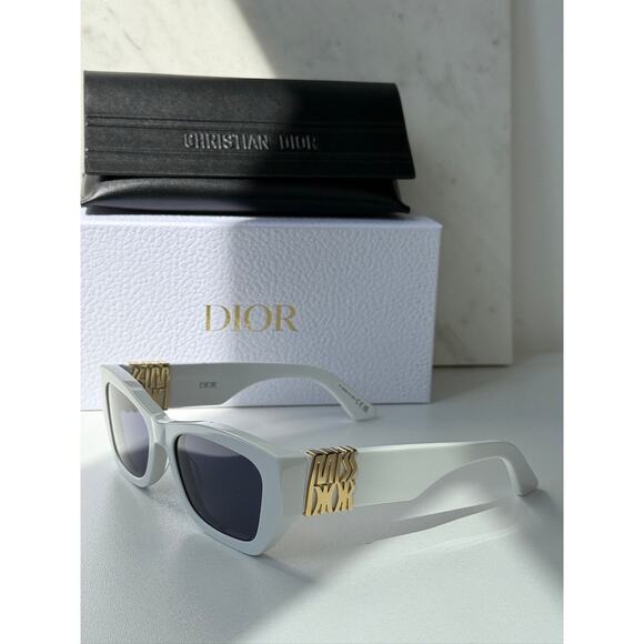 NEW Dior MissDior S1I Cat Eye Sunglasses in White main image 5